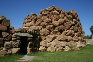 Hrobky obrů, Neptunova jeskyně a další zvláštnosti Sardinie