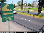 SEVERNI-CHILE-08-Iquique-pri-tsunami-utikejte--od-vody!.jpg