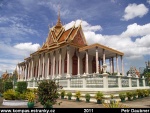 phnom-penh-15-kralovsky-palac---chram-smaragdoveho-buddhy.jpg