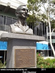 melbourne-08-busta-roda-lavera--po-nemz-je-pojmenovana-rod-laver-arena.jpg