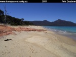 tasmania-18-freycinet-np-hazards-beach.jpg