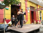 b036-tango-v-ulicce-caminito--buenos-aires.jpg