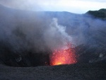 vanuatu-tanna-vulkan-yasur-erupce.jpg